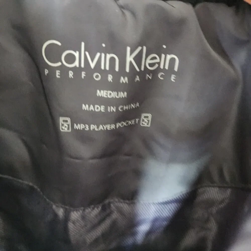Calvin Klein Performance Quilted MP 3 Pocket Puffer Vest Womens M Zip Front Y2K - Picture 3 of 9